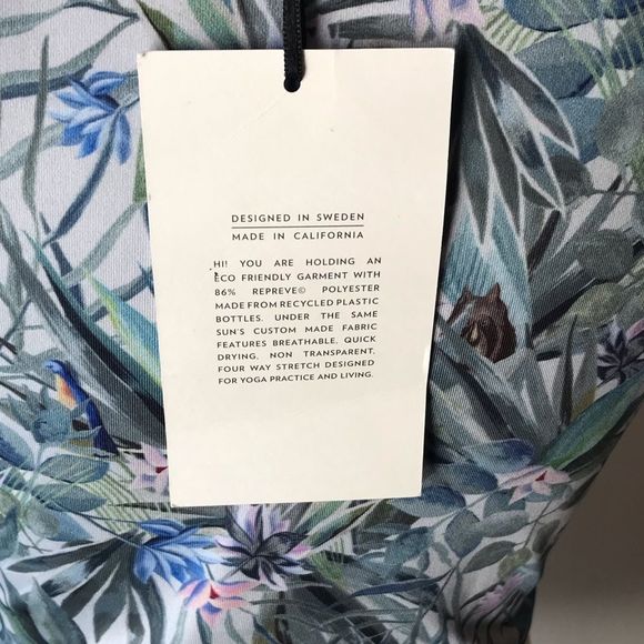 Under the same sun yoga crop top, size L - Picture 5 of 9